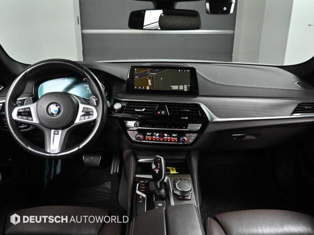 BMW 5시리즈 5시리즈 (G30) 530i M 스포츠 플러스 이미지 7