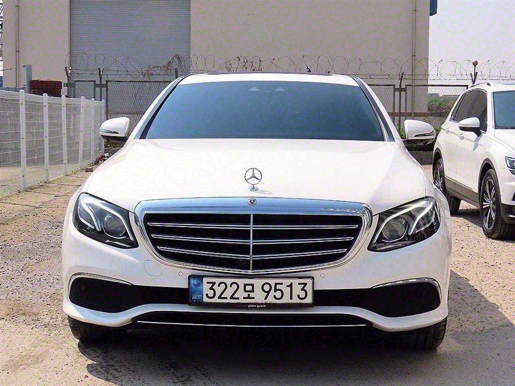 벤츠 E 클래스 E-클래스 W213 E300 익스클루시브 이미지 1