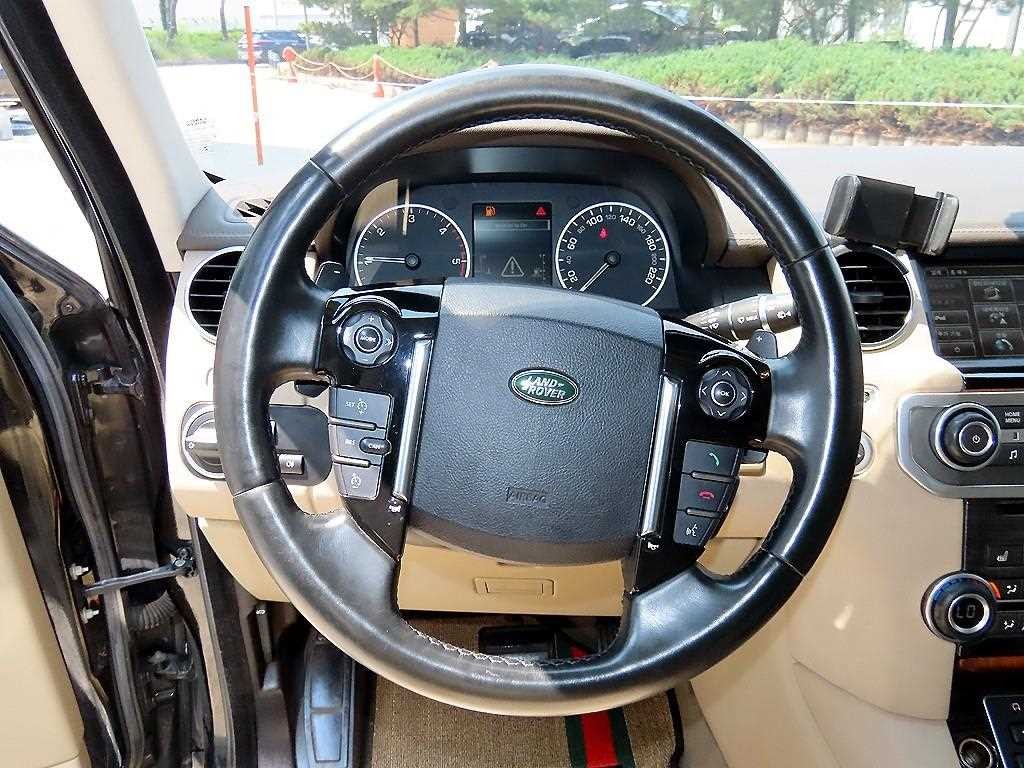 랜드로버 디스커버리 디스커버리4 3.0 SDV6 HSE 이미지 8