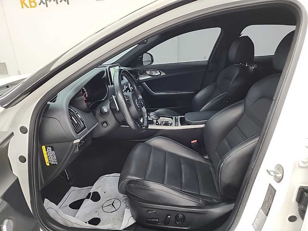 기아 스팅어 가솔린 3.3 터보 2WD GT 이미지 11