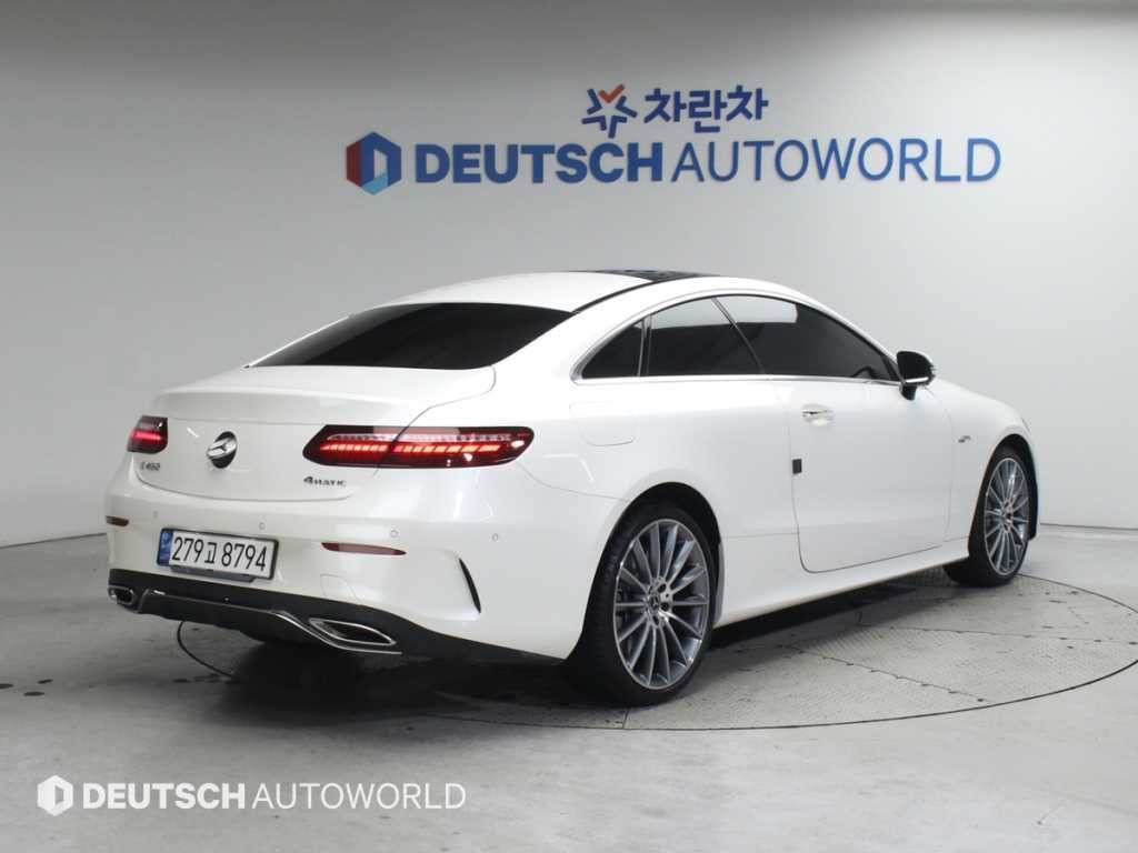 벤츠 E 클래스 E-클래스 W213 E450 4MATIC 쿠페 이미지 3