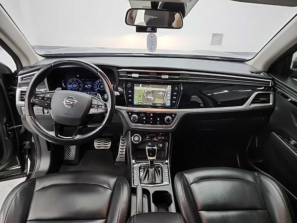 KG모빌리티(쌍용) 코란도 뷰티풀코란도 2WD 디젤 1.6 딜라이트 이미지 7