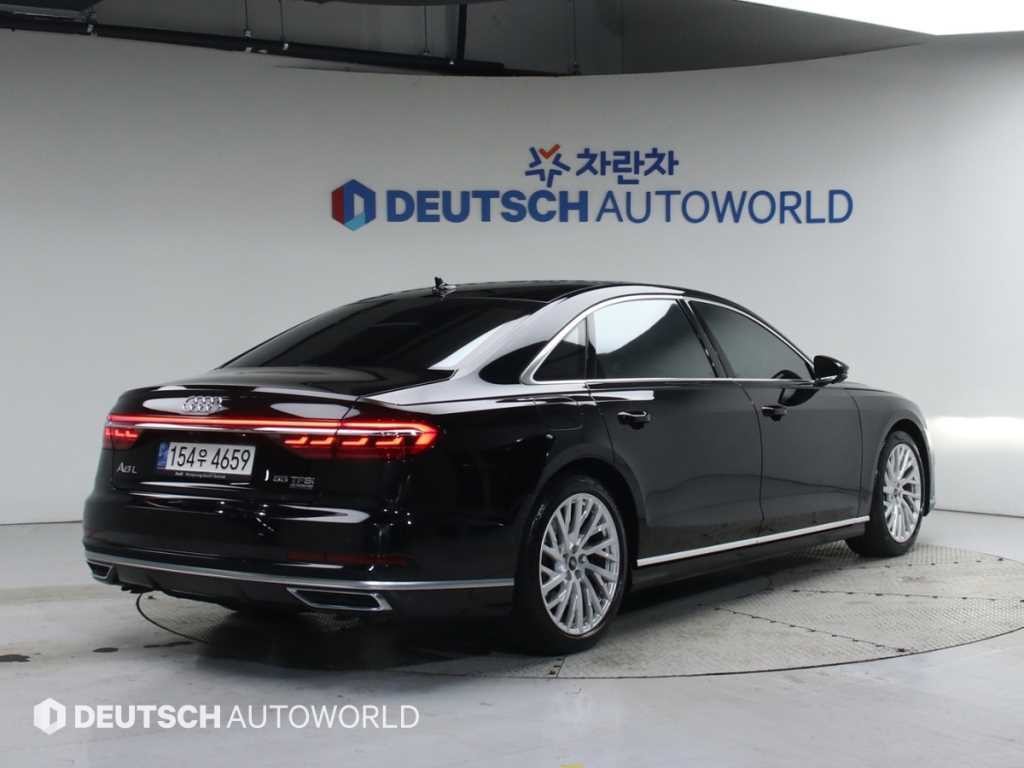 아우디 A8 A8 (D5) 55 TFSI 콰트로 LWB 이미지 2