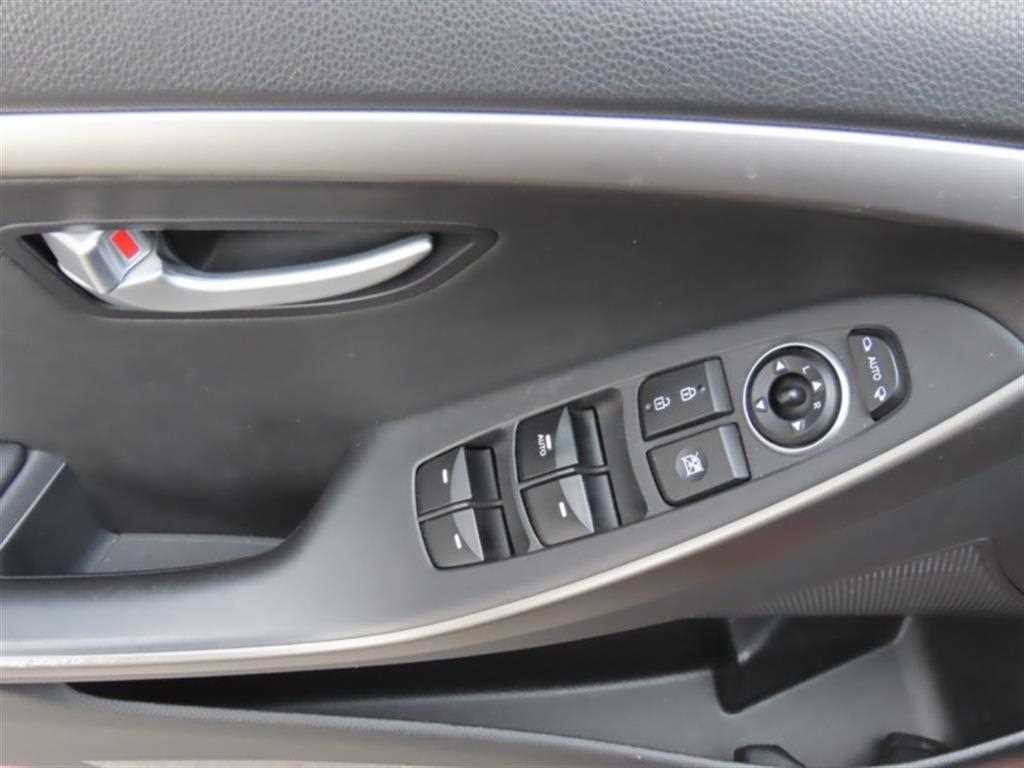 현대 i30 뉴 i30 1.6 VGT 익스트림 이미지 12