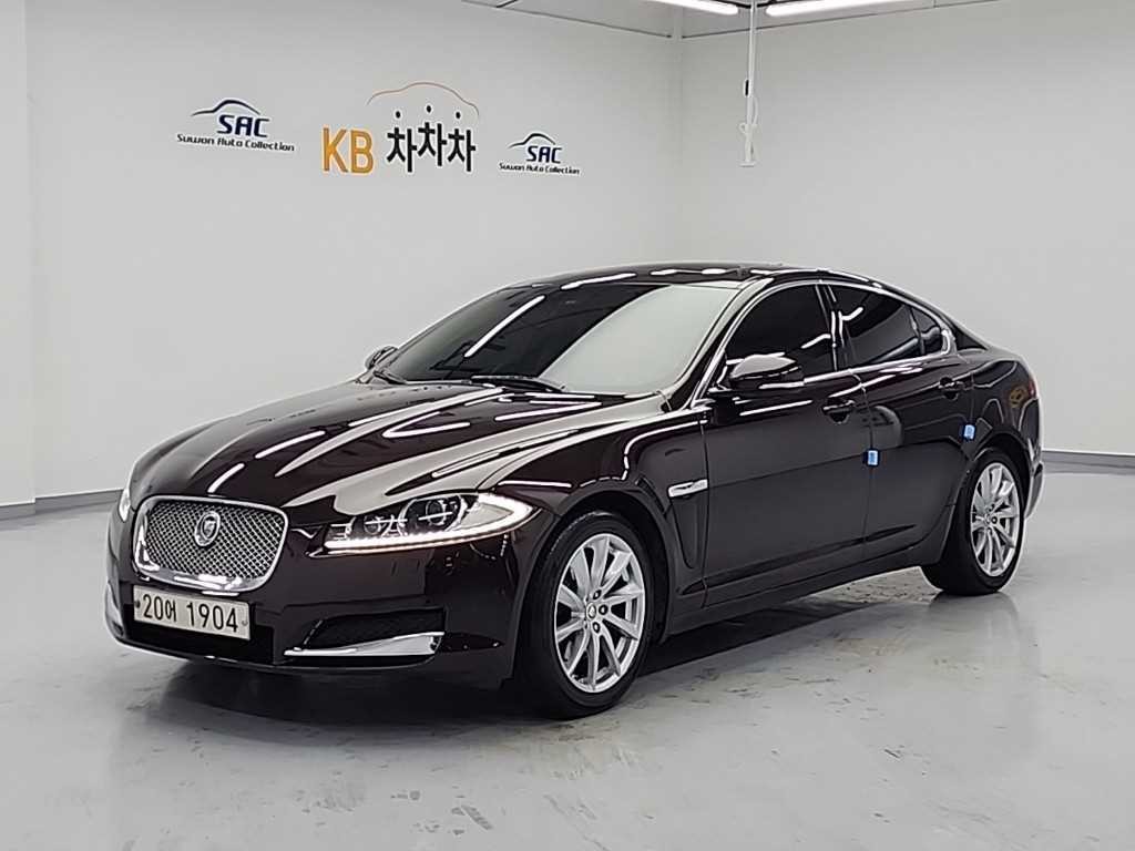 재규어 XF 뉴XF 3.0 D 프리미엄 이미지 1