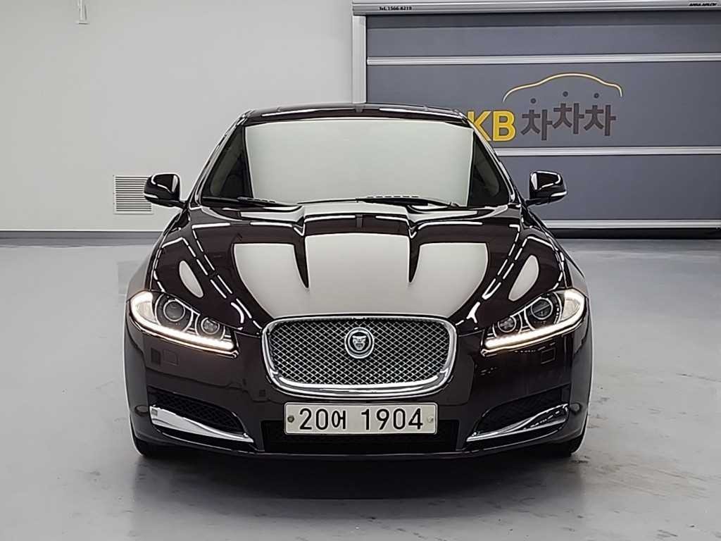 재규어 XF 뉴XF 3.0 D 프리미엄 이미지 2