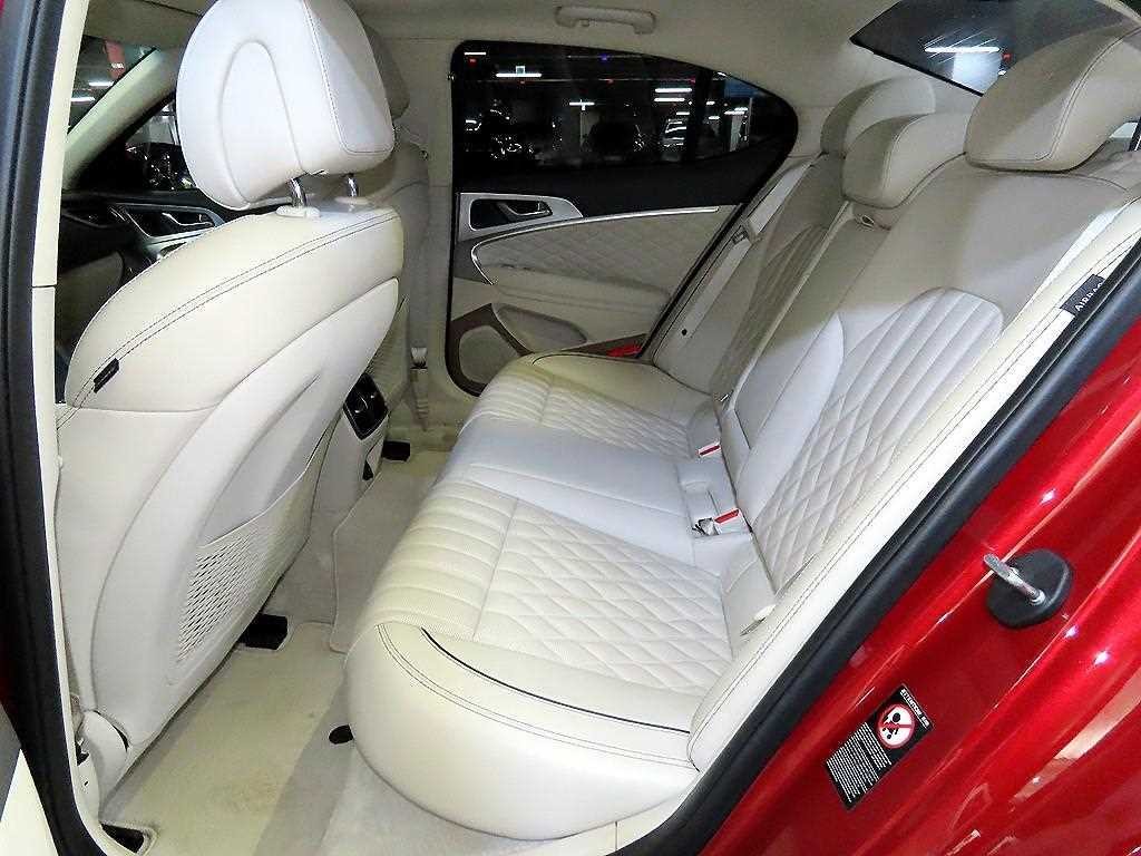 제네시스 G70 3.3T 스포츠 AWD 프레스티지 이미지 7