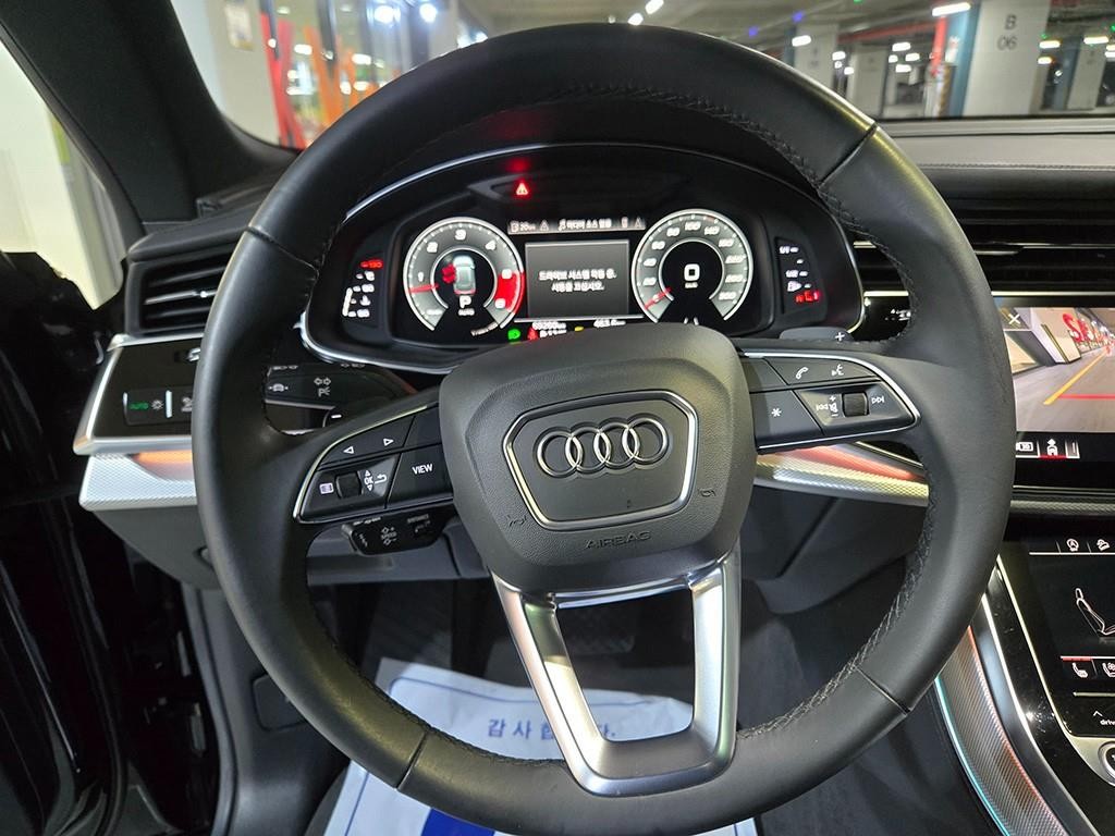 아우디 Q8 45 TDI 콰트로 프리미엄 이미지 8