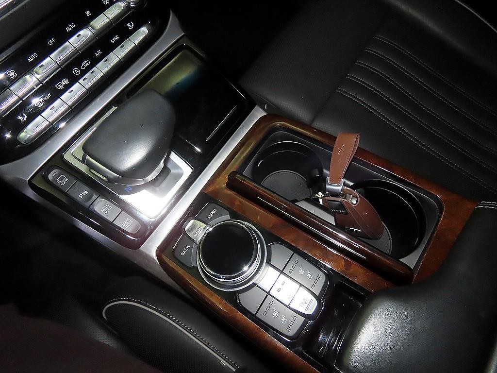 제네시스 EQ900 5.0 GDI AWD 프레스티지 이미지 12