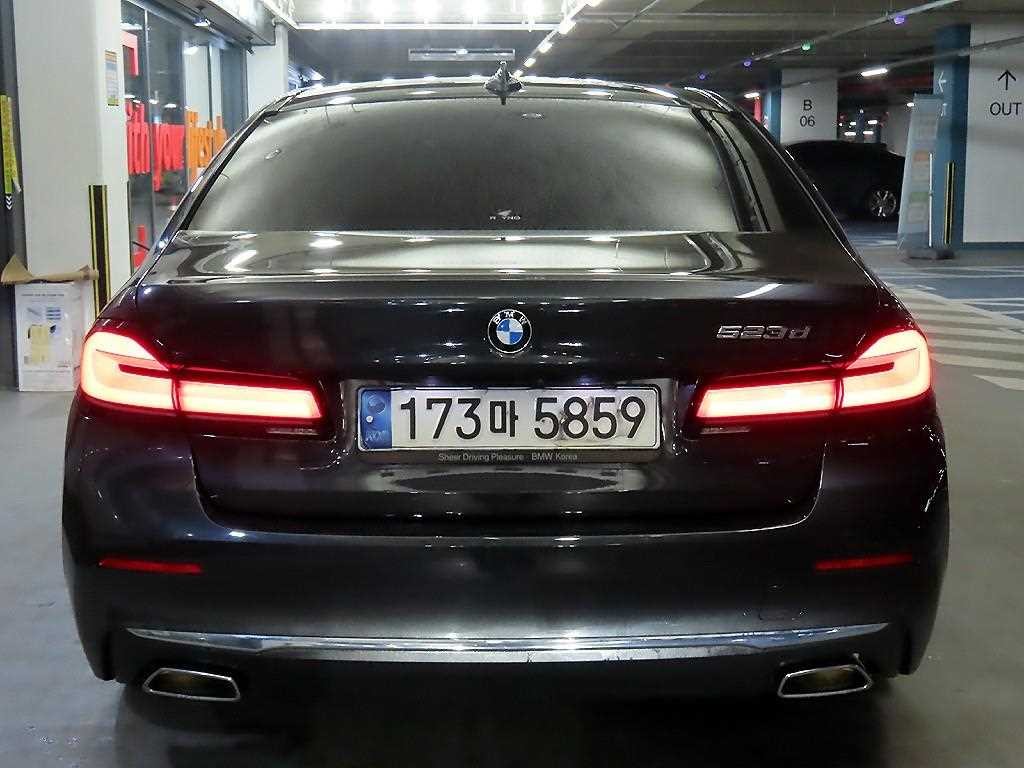 BMW 5시리즈 5시리즈 (G30) 523d 럭셔리 이미지 5