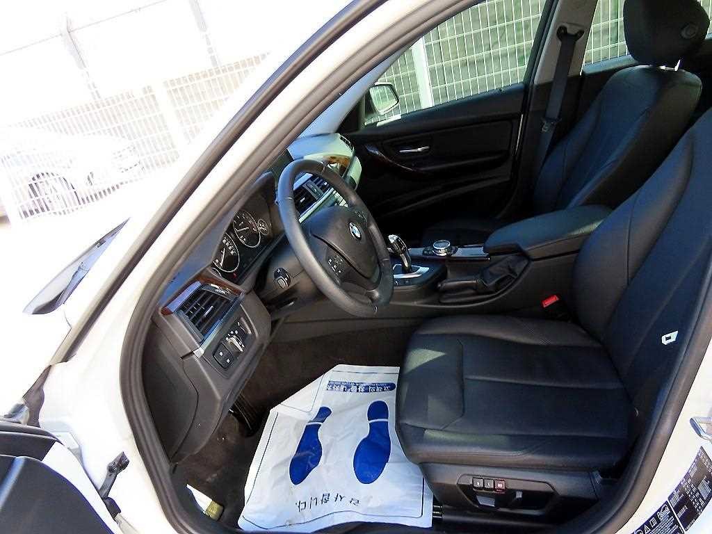 BMW 3시리즈 3시리즈 (F30) 320d xDrive 이미지 5