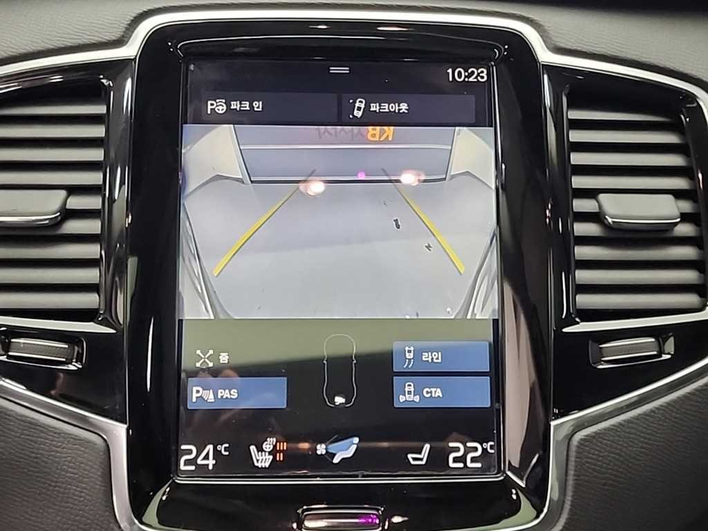 볼보 XC90 XC90 2세대 2.0 D5 AWD 모멘텀 이미지 16