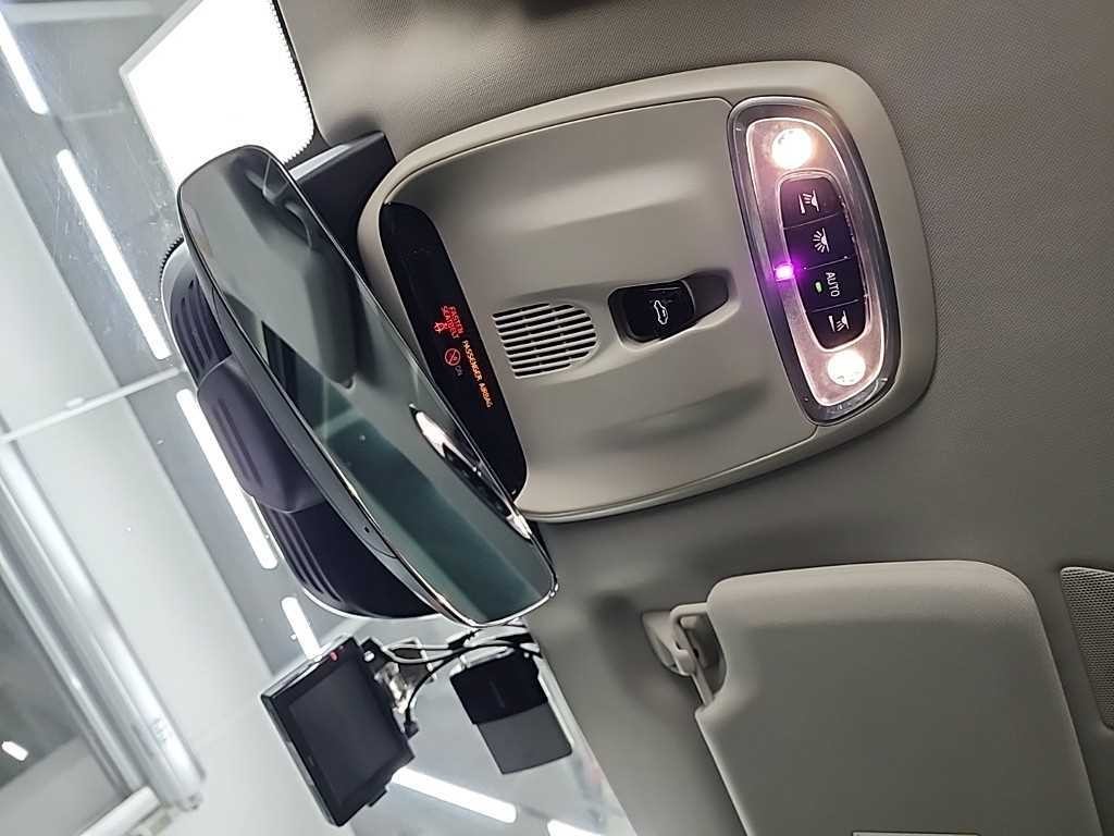 볼보 XC90 XC90 2세대 2.0 D5 AWD 모멘텀 이미지 17