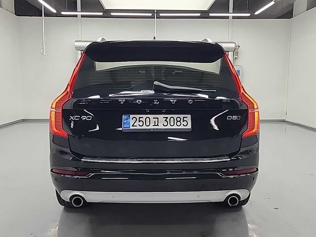 볼보 XC90 XC90 2세대 2.0 D5 AWD 모멘텀 이미지 3