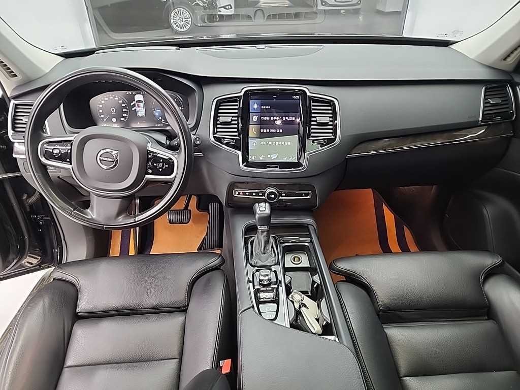 볼보 XC90 XC90 2세대 2.0 D5 AWD 모멘텀 이미지 7