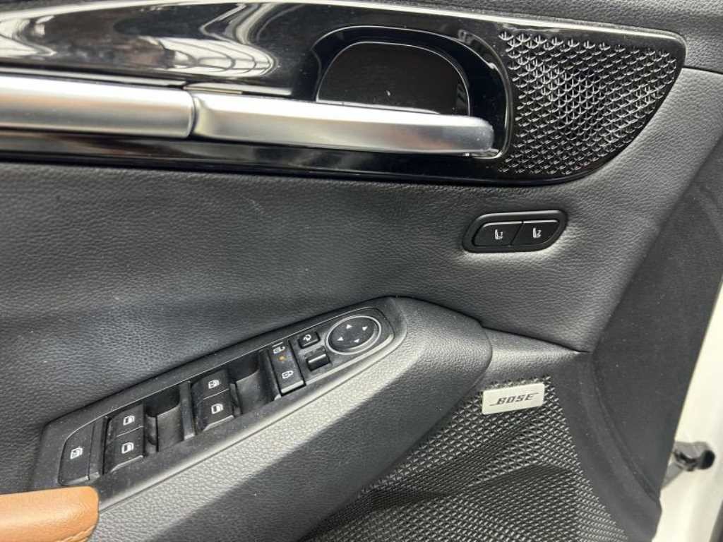 기아 셀토스 더 뉴 셀토스 가솔린 1.6 터보 4WD 그래비티 이미지 12
