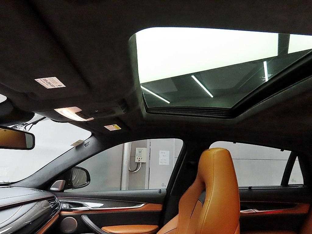 BMW X6M X6M (F86) 이미지 16