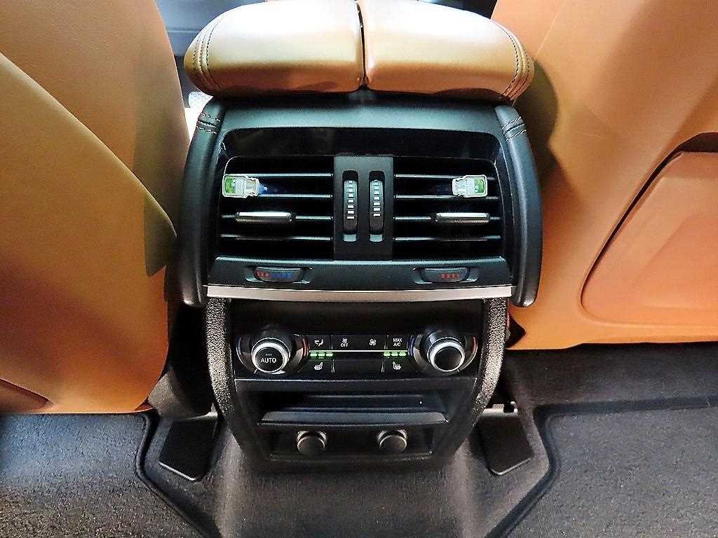 BMW X6M X6M (F86) 이미지 17