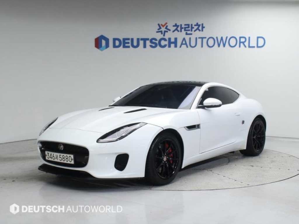 재규어 F-TYPE P300 쿠페 이미지 1
