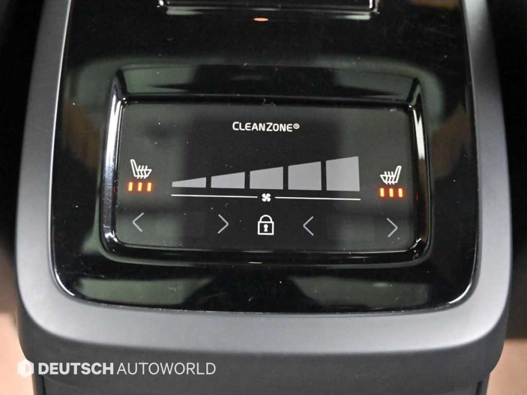 볼보 S90 T8 AWD 인스크립션 이미지 16