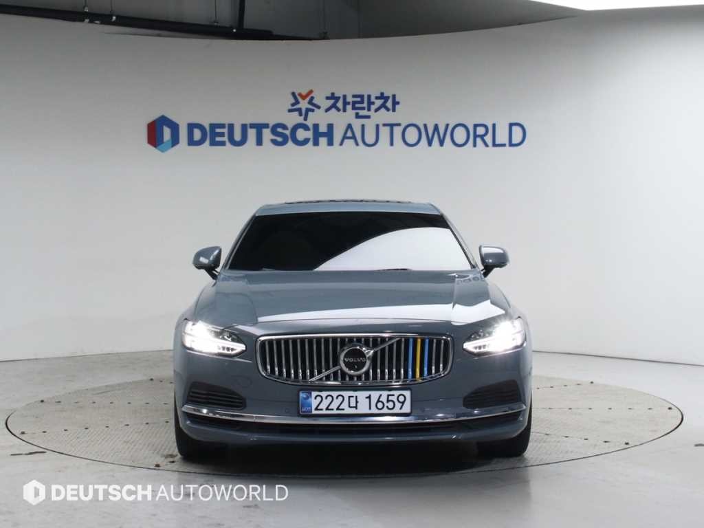 볼보 S90 T8 AWD 인스크립션 이미지 3