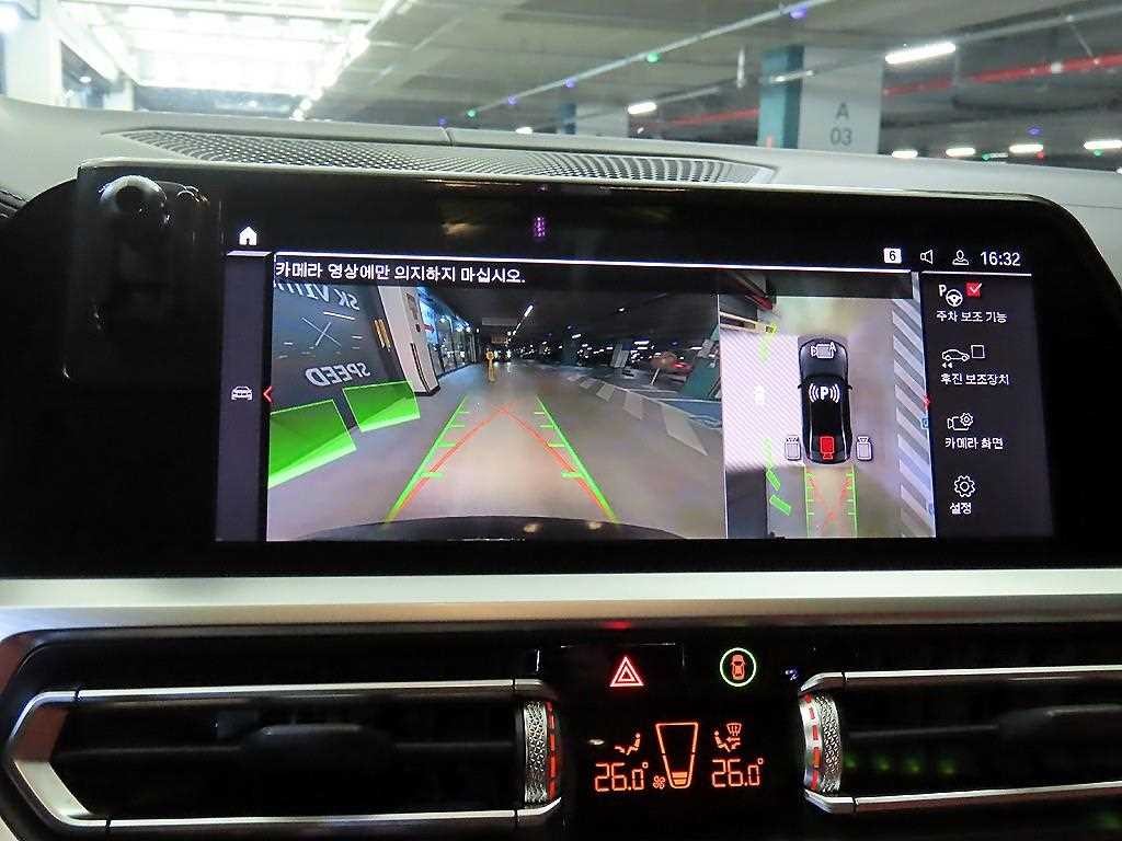 BMW 3시리즈 M3 (F80, E90) M3 세단 컴패티션 이미지 14