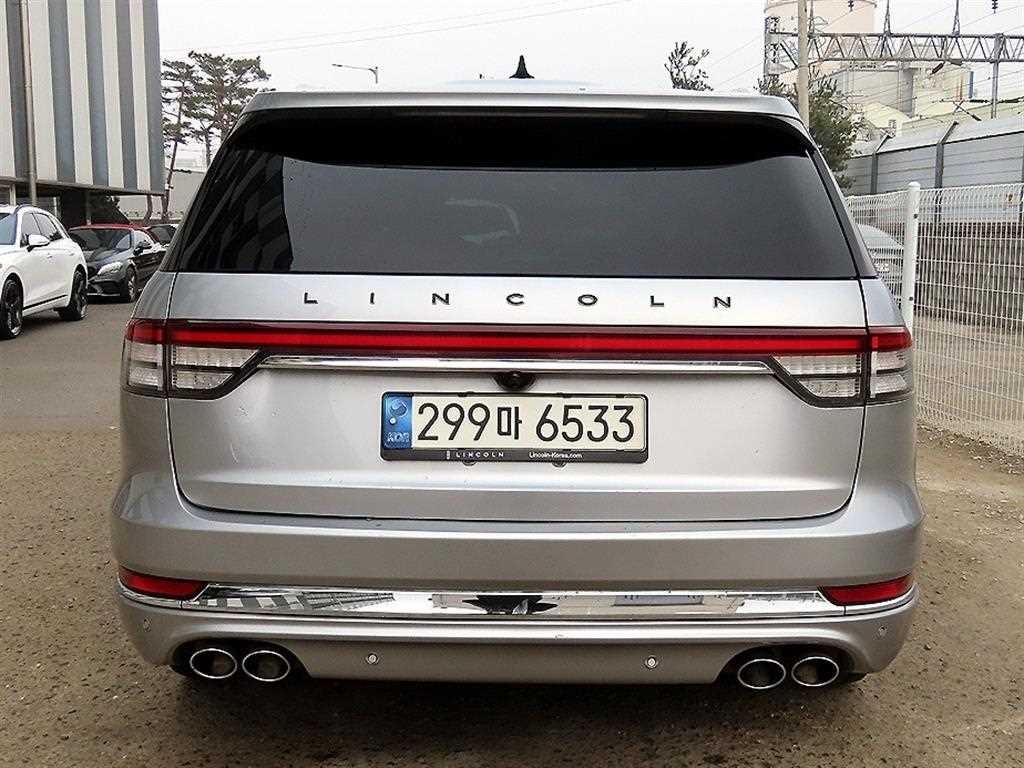 링컨 에비에이터 에비에이터 2세대 3.0 블랙라벨 AWD 이미지 4