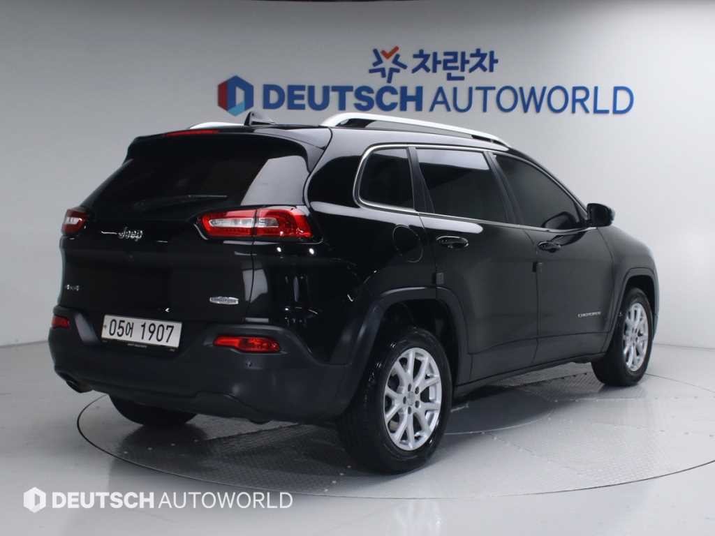 지프 체로키 체로키(KL) 2.4 론지튜드 AWD 이미지 2