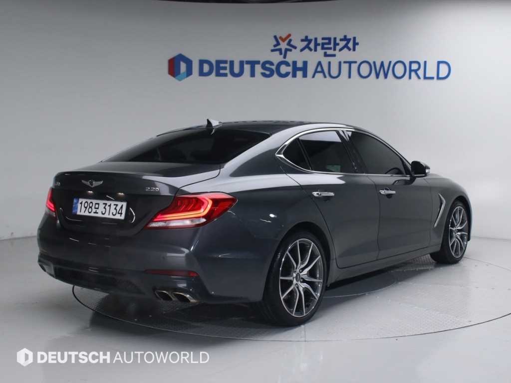 제네시스 G70 2.2D 슈프림 이미지 2