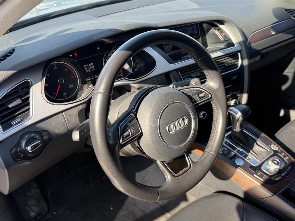 아우디 A4 뉴 A4 30 TDI 다이나믹 이미지 12
