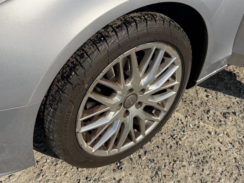 아우디 A4 뉴 A4 30 TDI 다이나믹 이미지 16