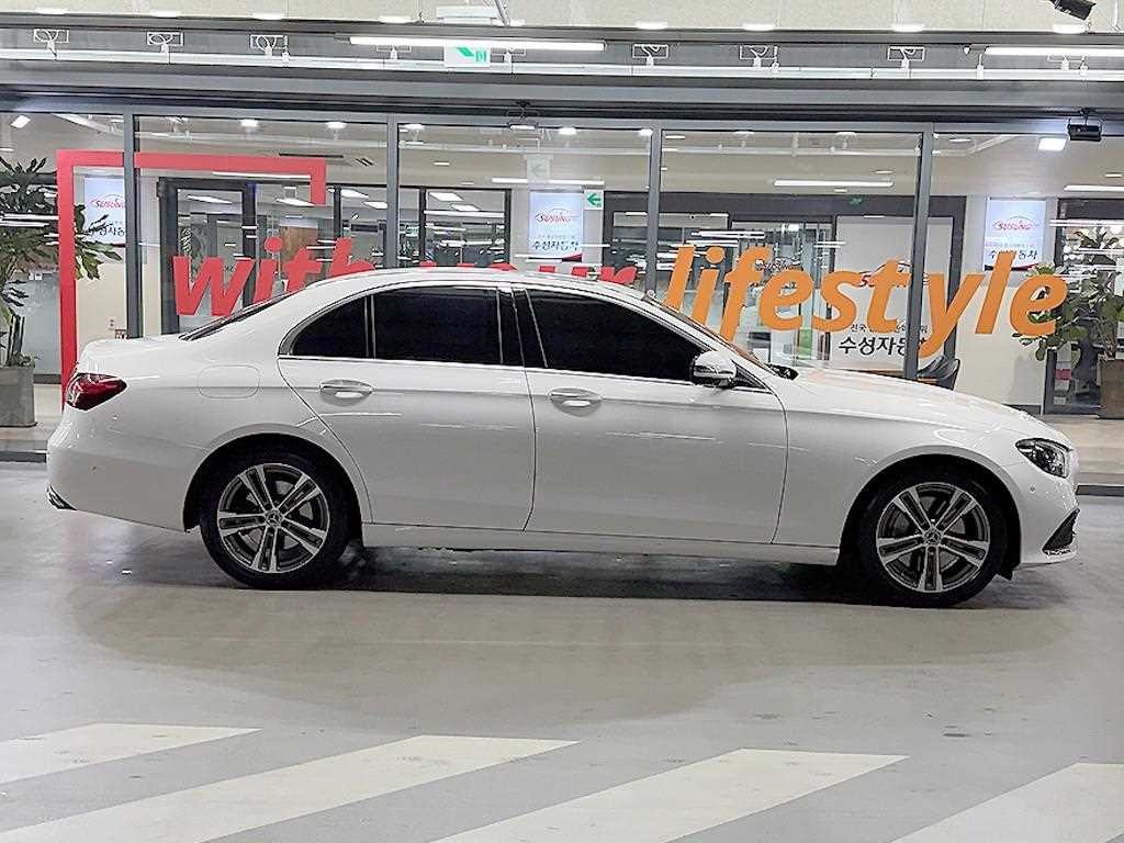 벤츠 E 클래스 E-클래스 W213 E350 4MATIC 아방가르드 이미지 3