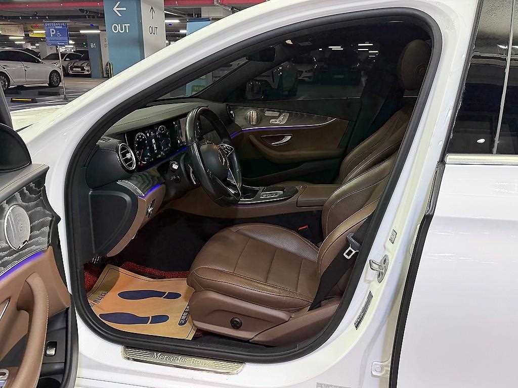 벤츠 E 클래스 E-클래스 W213 E350 4MATIC 아방가르드 이미지 7