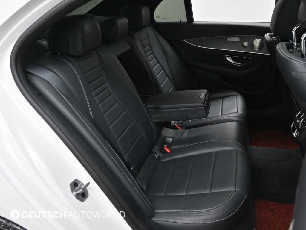 벤츠 E 클래스 E-클래스 W213 E350 4MATIC AMG LINE 이미지 12