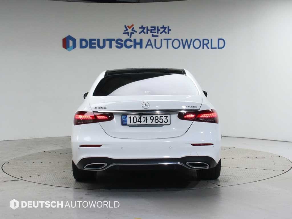 벤츠 E 클래스 E-클래스 W213 E350 4MATIC AMG LINE 이미지 4
