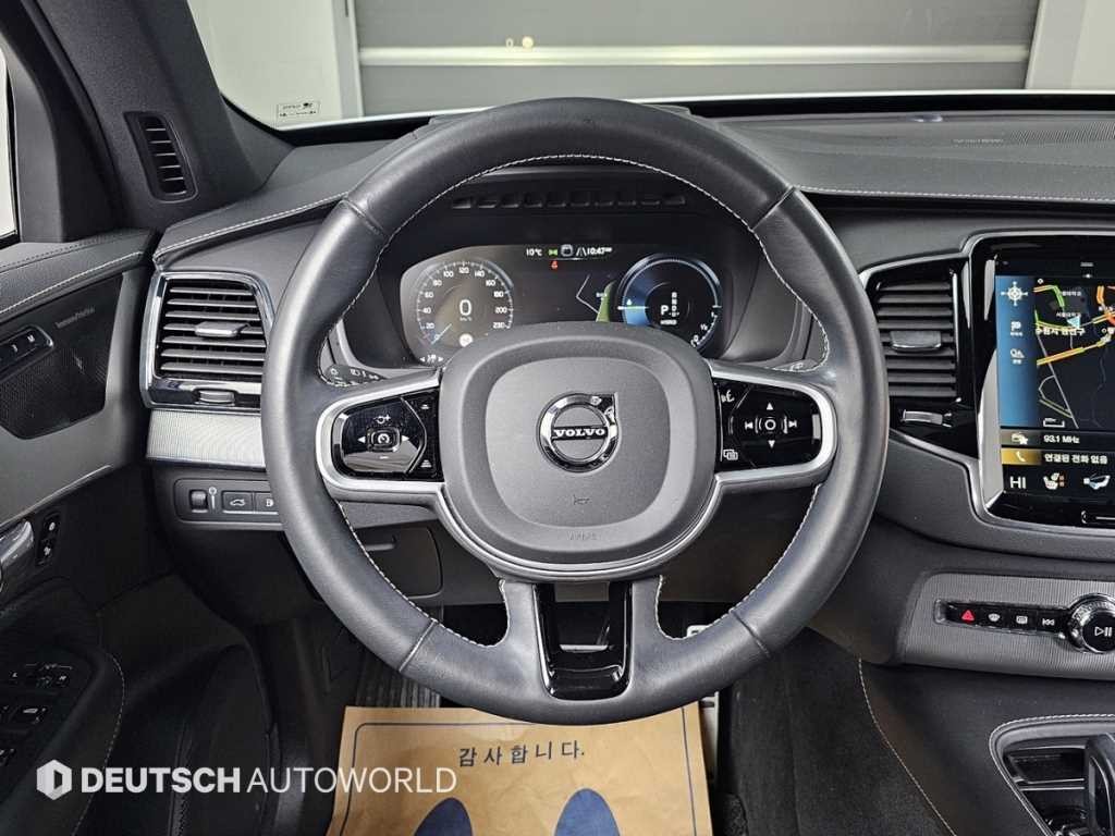 볼보 XC90 XC90 2세대 2.0 T8 AWD R-디자인 이미지 13