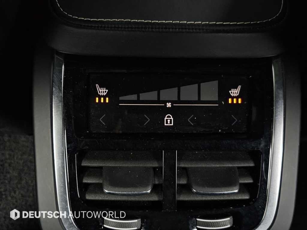 볼보 XC90 XC90 2세대 2.0 T8 AWD R-디자인 이미지 16