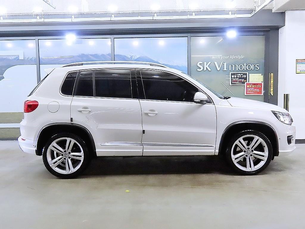 폭스바겐 티구안 뉴티구안 2.0 TDI R-라인 이미지 3