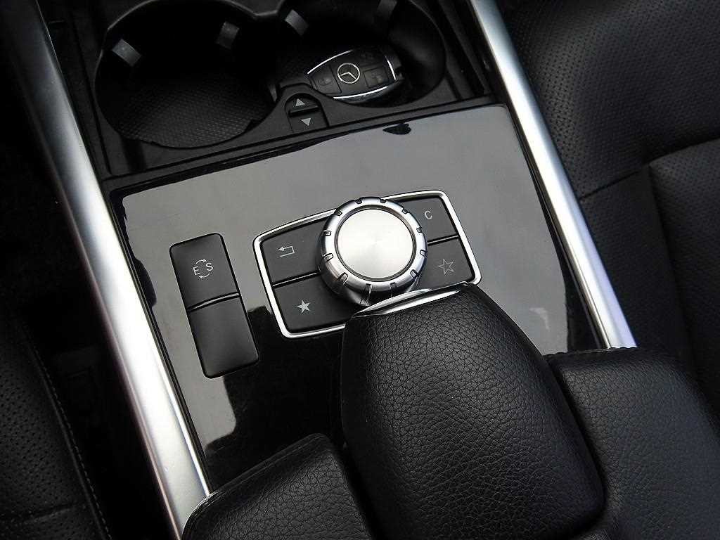 벤츠 E 클래스 E-클래스 W212 E300 블루텍 하이브리드 이미지 13