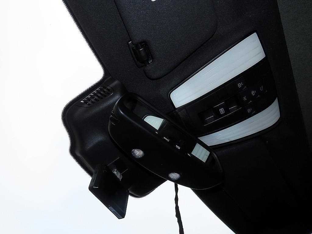 벤츠 E 클래스 E-클래스 W212 E300 블루텍 하이브리드 이미지 15