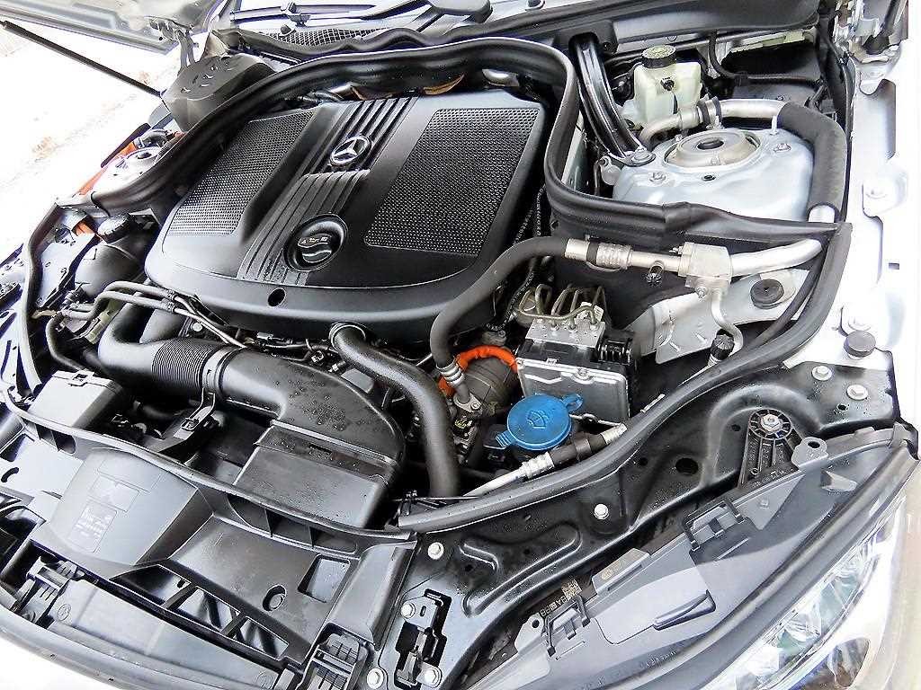 벤츠 E 클래스 E-클래스 W212 E300 블루텍 하이브리드 이미지 19