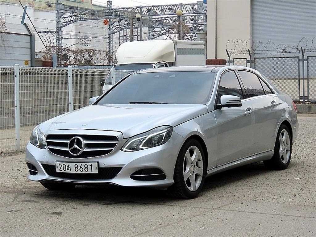벤츠 E 클래스 E-클래스 W212 E300 블루텍 하이브리드 이미지 2