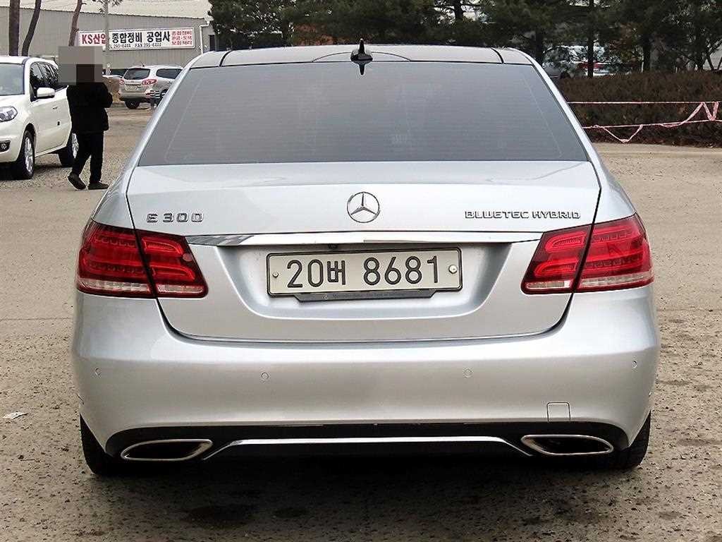 벤츠 E 클래스 E-클래스 W212 E300 블루텍 하이브리드 이미지 4