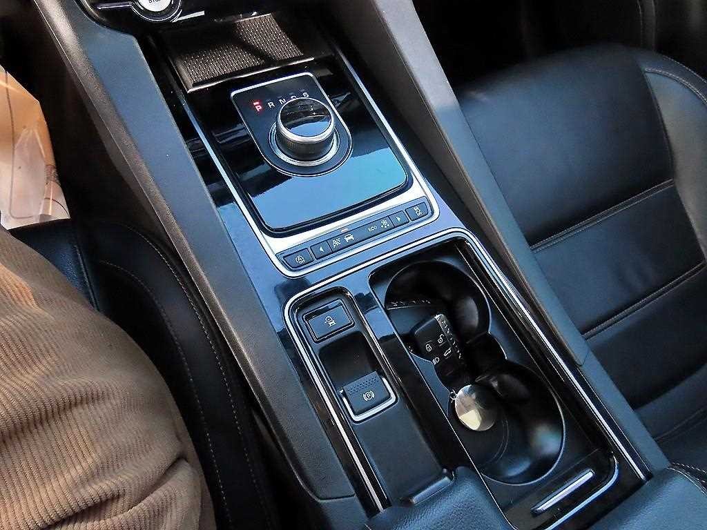 재규어 F-PACE 20d 프레스티지 이미지 10