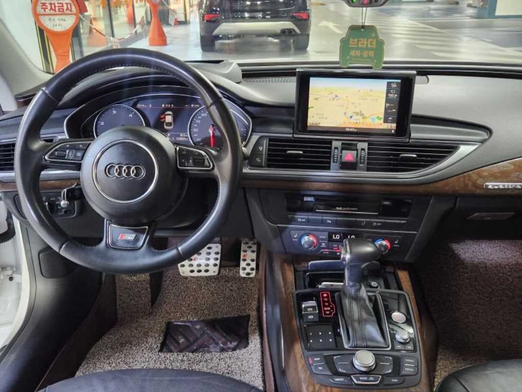 아우디 A7 55 TDI 콰트로 이미지 6