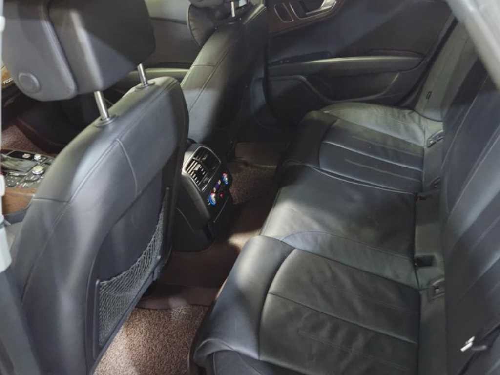 아우디 A7 55 TDI 콰트로 이미지 8
