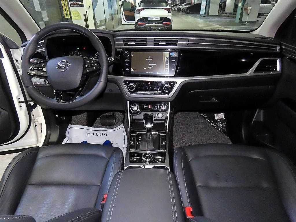 KG모빌리티(쌍용) 코란도 뷰티풀코란도 2WD 가솔린 1.5 C5 플러스 이미지 10