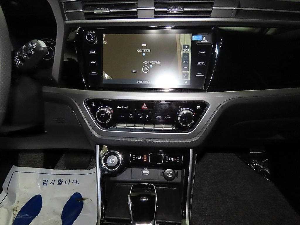 KG모빌리티(쌍용) 코란도 뷰티풀코란도 2WD 가솔린 1.5 C5 플러스 이미지 11