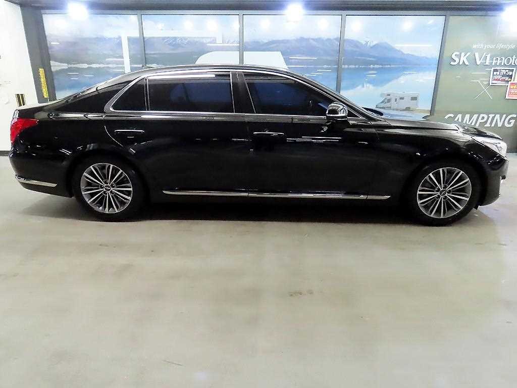 제네시스 EQ900 3.8 GDI AWD 프리미엄 럭셔리 이미지 3