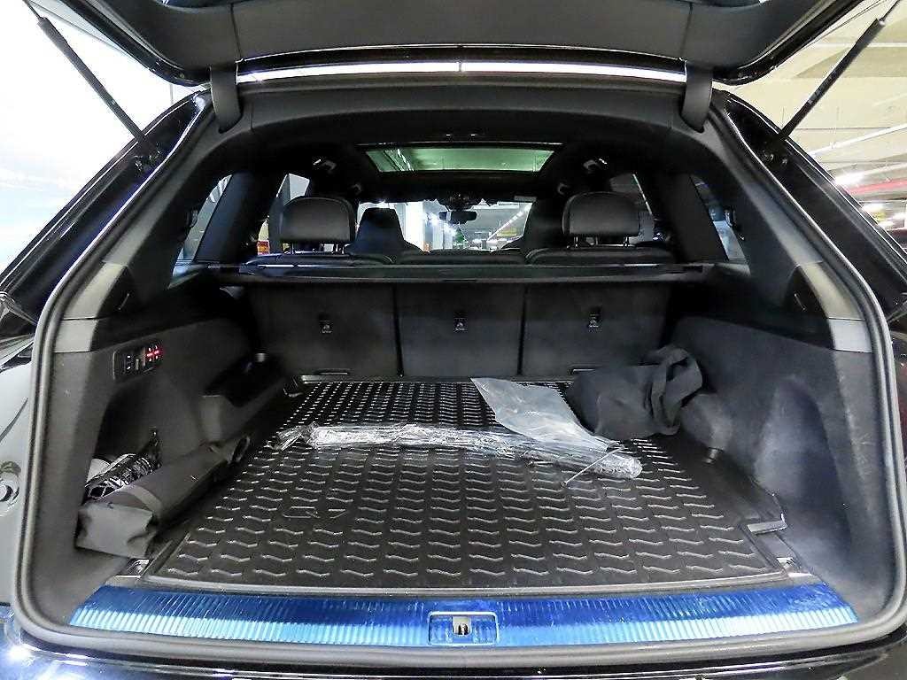 아우디 Q7 Q7 (4M) 55 TFSI 콰트로 프리미엄 이미지 16